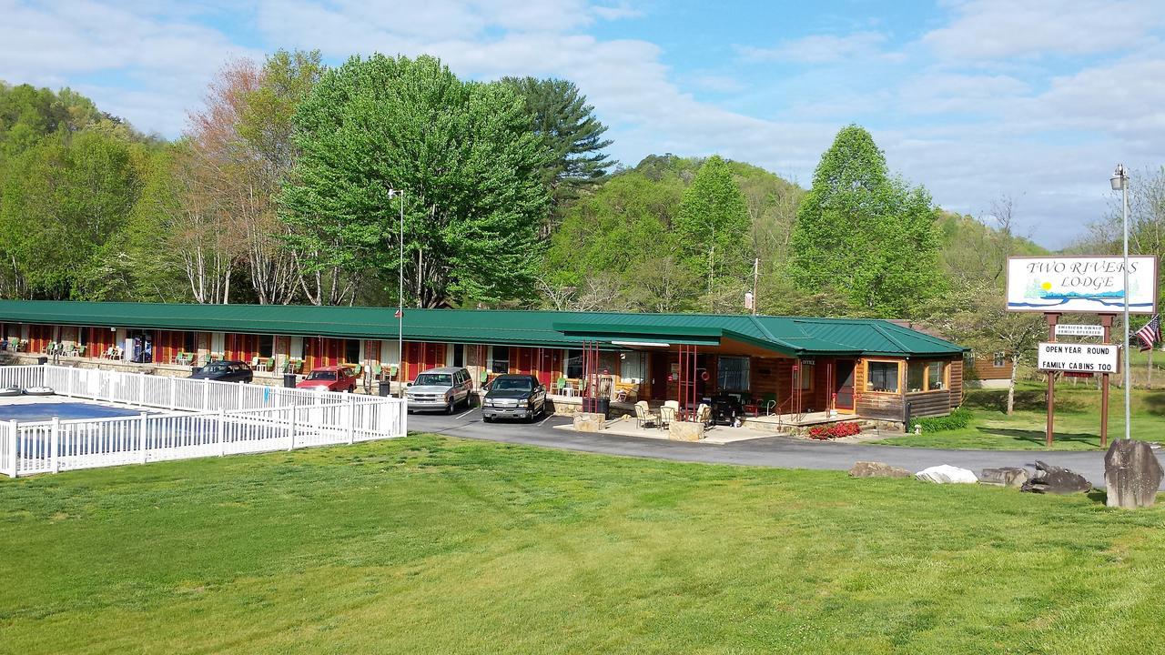 Two Rivers Lodge Bryson City Εξωτερικό φωτογραφία